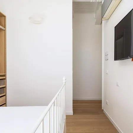 White Navigli Apartment Milan Exterior photo